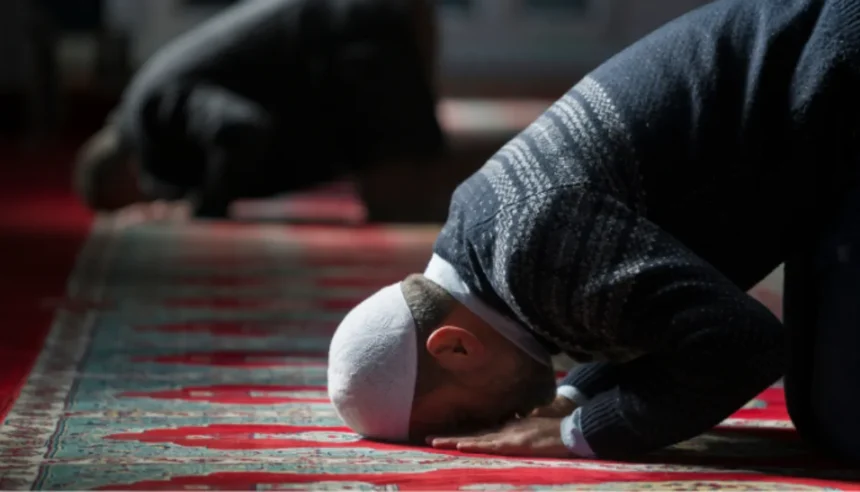 Kisah Imam Ahmad bin Hanbal dan Keajaiban Istighfar Penjual Roti