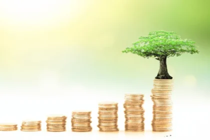 PERAN LEMBAGA WAKAF UNTUK BERJALANNYA PROSES WAKAF YANG SESUAI REGULASI HUKUM