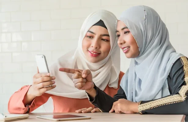 Keutamaan Menjaga Adab Dalam Bersosialisasi