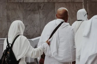 Perempuan Haji Tanpa Mahram, Sah atau Tidak? Simak Penjelasannya