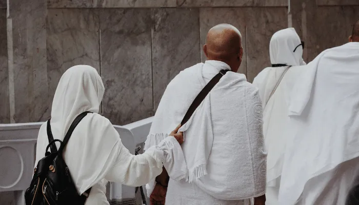 Perempuan Haji Tanpa Mahram, Sah atau Tidak? Simak Penjelasannya
