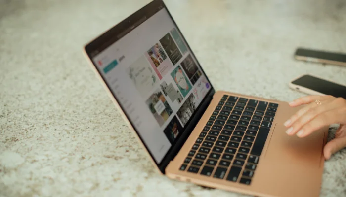 Hukum Wanita Bekerja dalam Islam: Diperbolehkan dengan Syarat-syarat Tertentu!