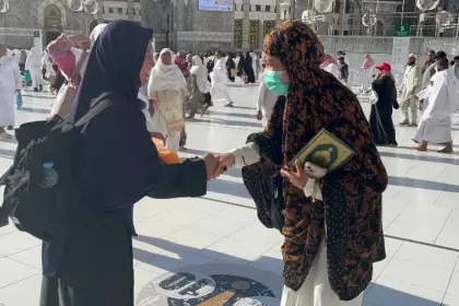 Menebar Manfaat Kepada Umat, Yayasan Alfatihah Mendistribusikan 108 Mushaf di Baitullah