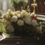 Hukum dan Adab Melayat Orang Non-Muslim, Simak Penjelasan Lengkapnya!