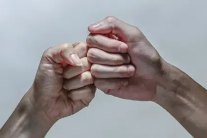 Memutus Tali Silaturahmi Sesama Muslim? Inilah 6 Dampaknya!