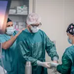 Operasi Plastik Kian Menjadi Tren, Bagaimana Menurut Pandangan Islam?