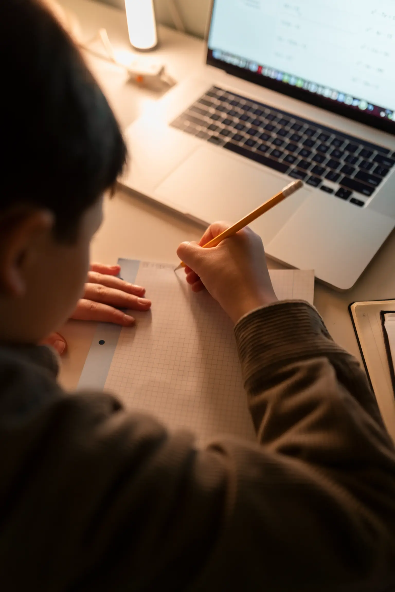 3 Dosa yang Dilakukan Penulis Novel: Benarkah Dapat Menjadi Dosa Jariyah?