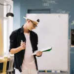 Kelebihan Orang Pendiam: Diam yang Berpahala Menurut Islam