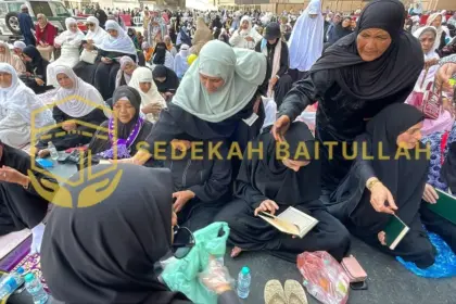 Sedekah Mushaf Baitullah Luncurkan 450 Mushaf untuk Jamaah Umrah
