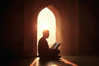 Ketika Lebih Mudah Mengkritik daripada Mendoakan: Manfaat Mendoakan Sesama