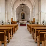 Masuk Gereja untuk Menghadiri Pernikahan Temen: Apa Hukumnya?