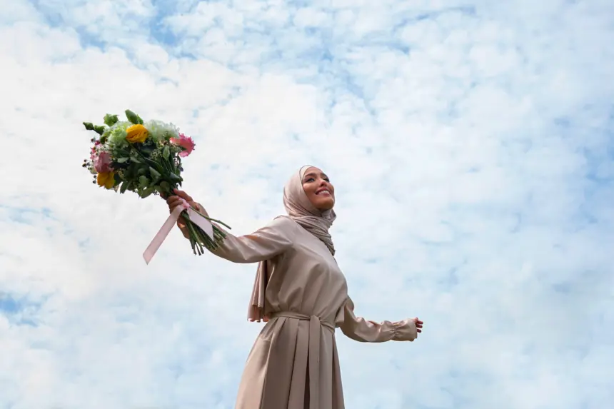 Saat Muslimah Jatuh Cinta, Sebaiknya Lakukan Ini!