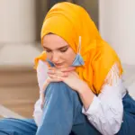 Kelakukan Buruk Gitu, Mending Lepas aja Jilbabnya: Perkataan Sepele yang Mengundang Murka Allah
