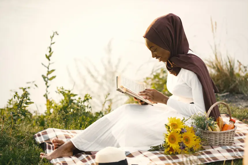 Tips Me Time yang Menghasilkan Pahala: Seni Menenangkan Diri dengan Benar