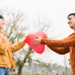 Babi Diharamkan, Pacaran Dimaklumi: Standar Haram yang Dipilih-pilih