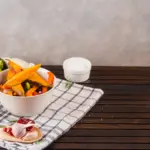 Adab Ibadah di Bulan Ramadhan: Mengapa Salat Tidak Didahulukan Saat Makanan Tersedia?